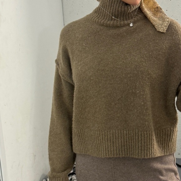 DISSH Cleo Cropped wool sweater XS Taupe - Picture 6 of 6